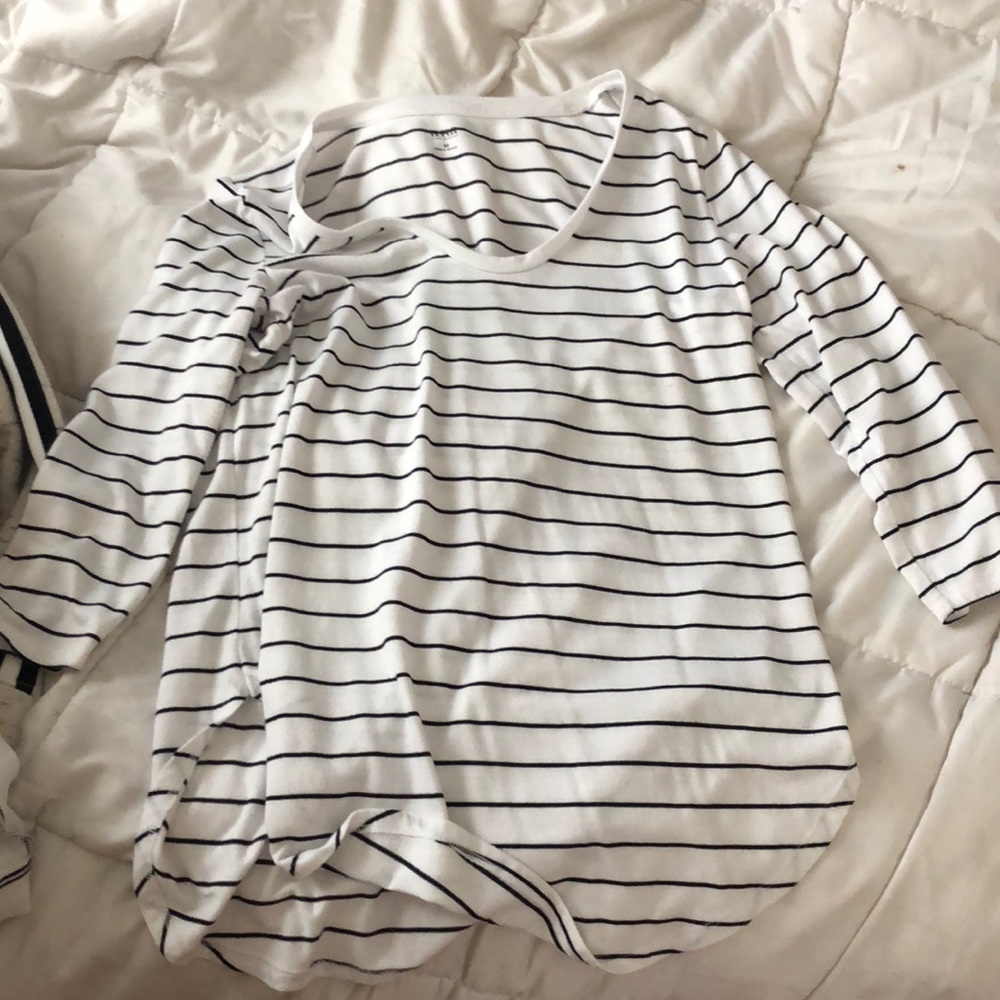 Striped 3 quarter length sleeve tee